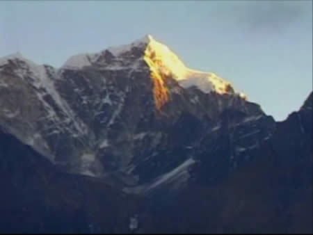  尼泊尔:  
 
 喜马拉雅山脉